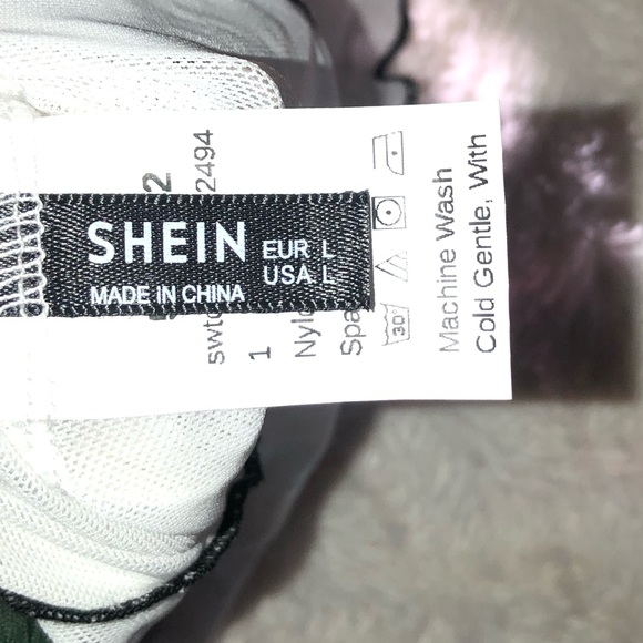 DRAGON CROP TOP (WHITE) - Picture 3 of 4